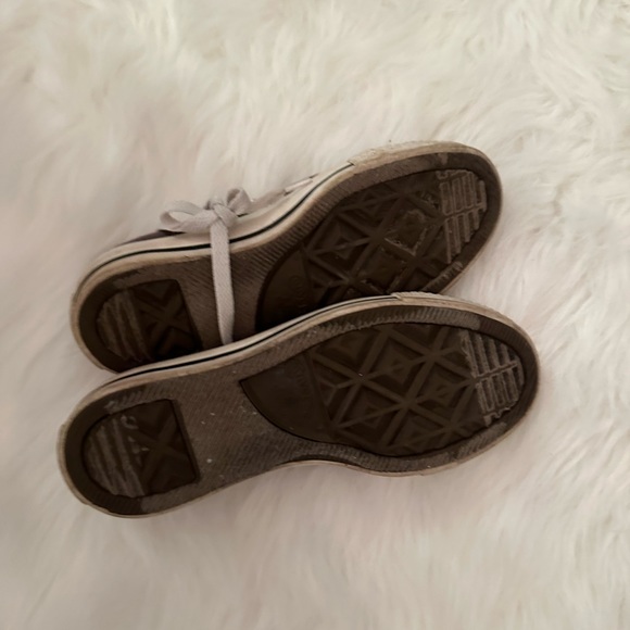 Converse - Picture 3 of 4